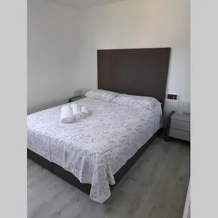 Apartamento Enfrente Del Mar Apartment *